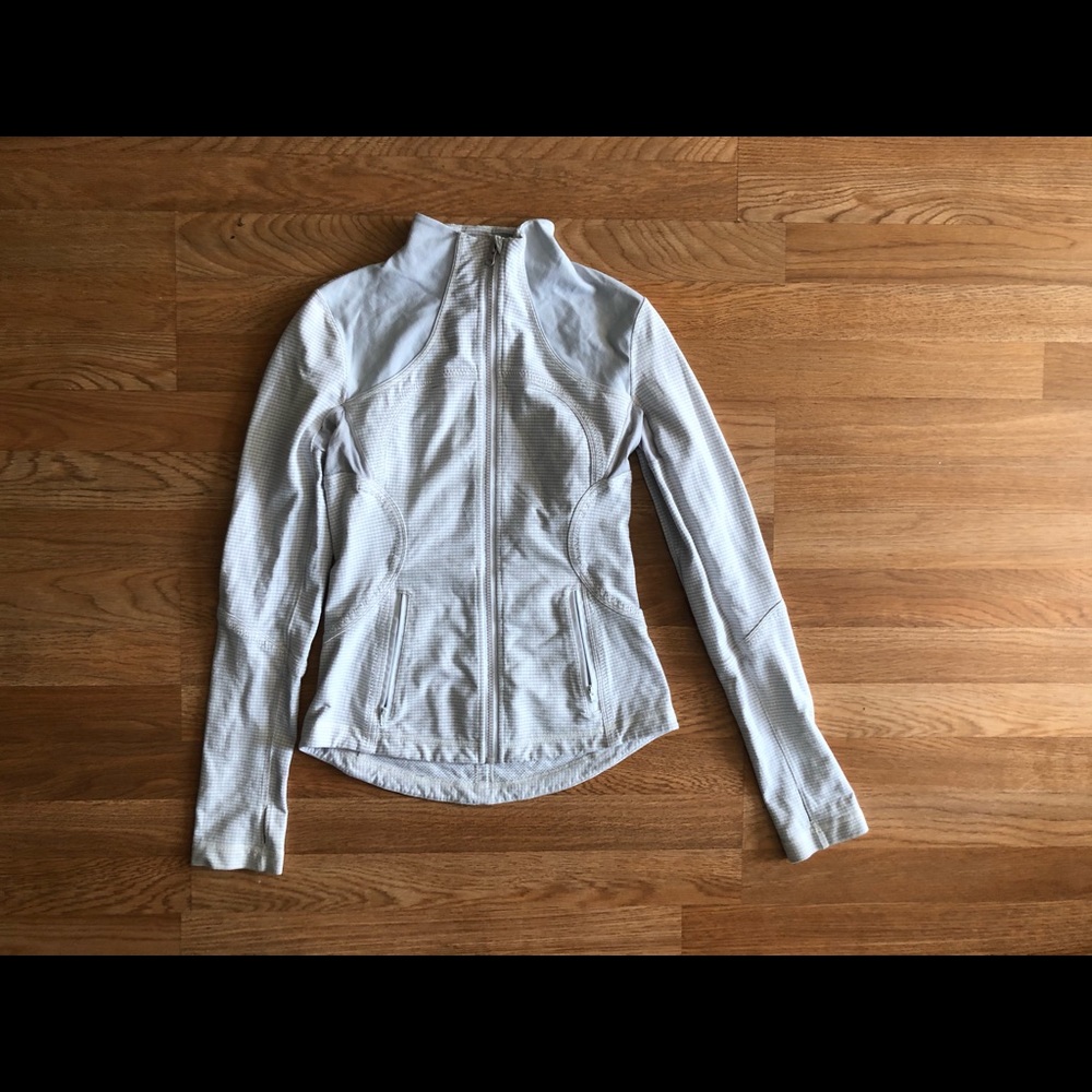 Lululemon sweatshirt